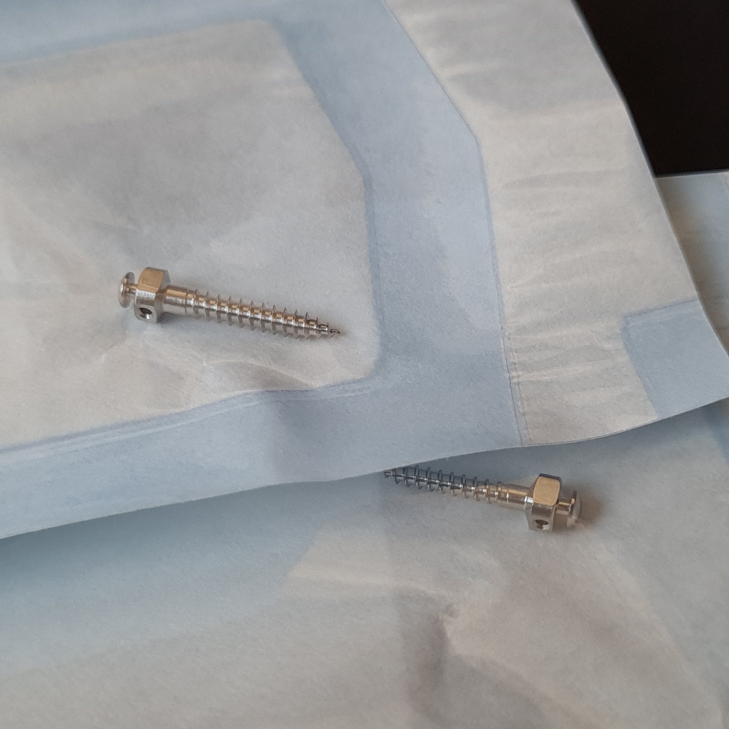 Mini-implantes MicoOne® KIT de inicio № 15